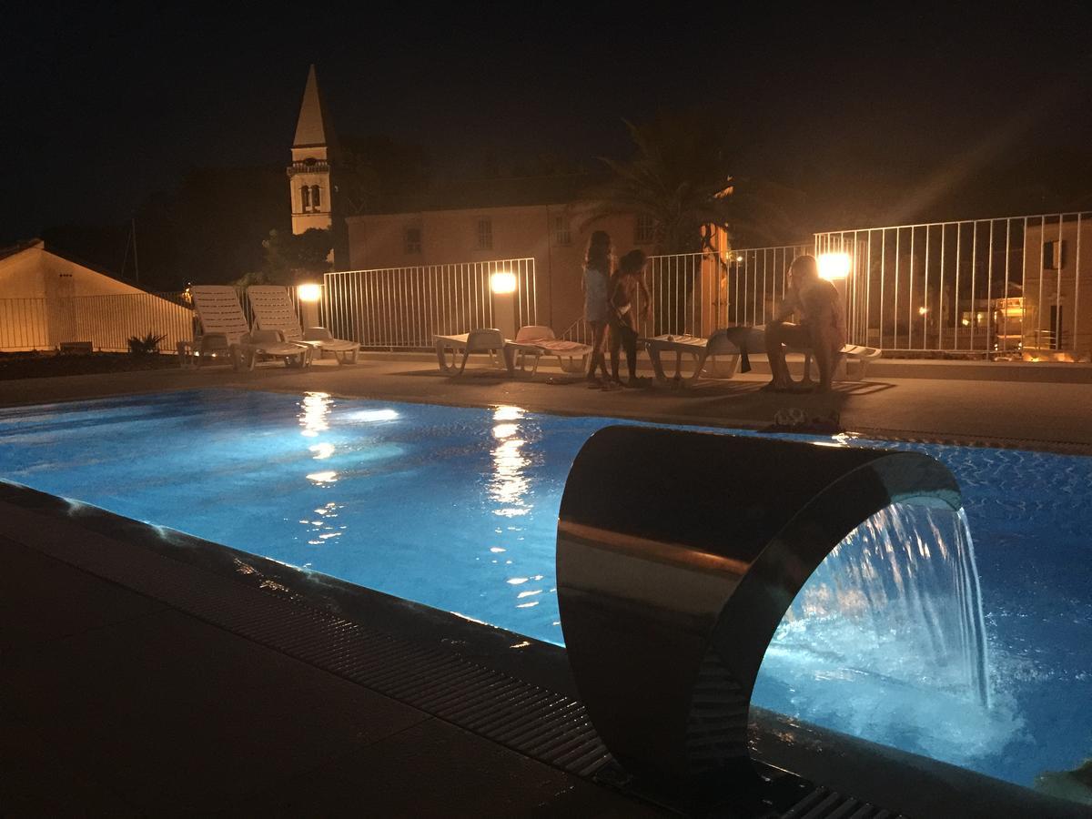 Hotel Vila Conte Veli Lošinj Exterior foto
