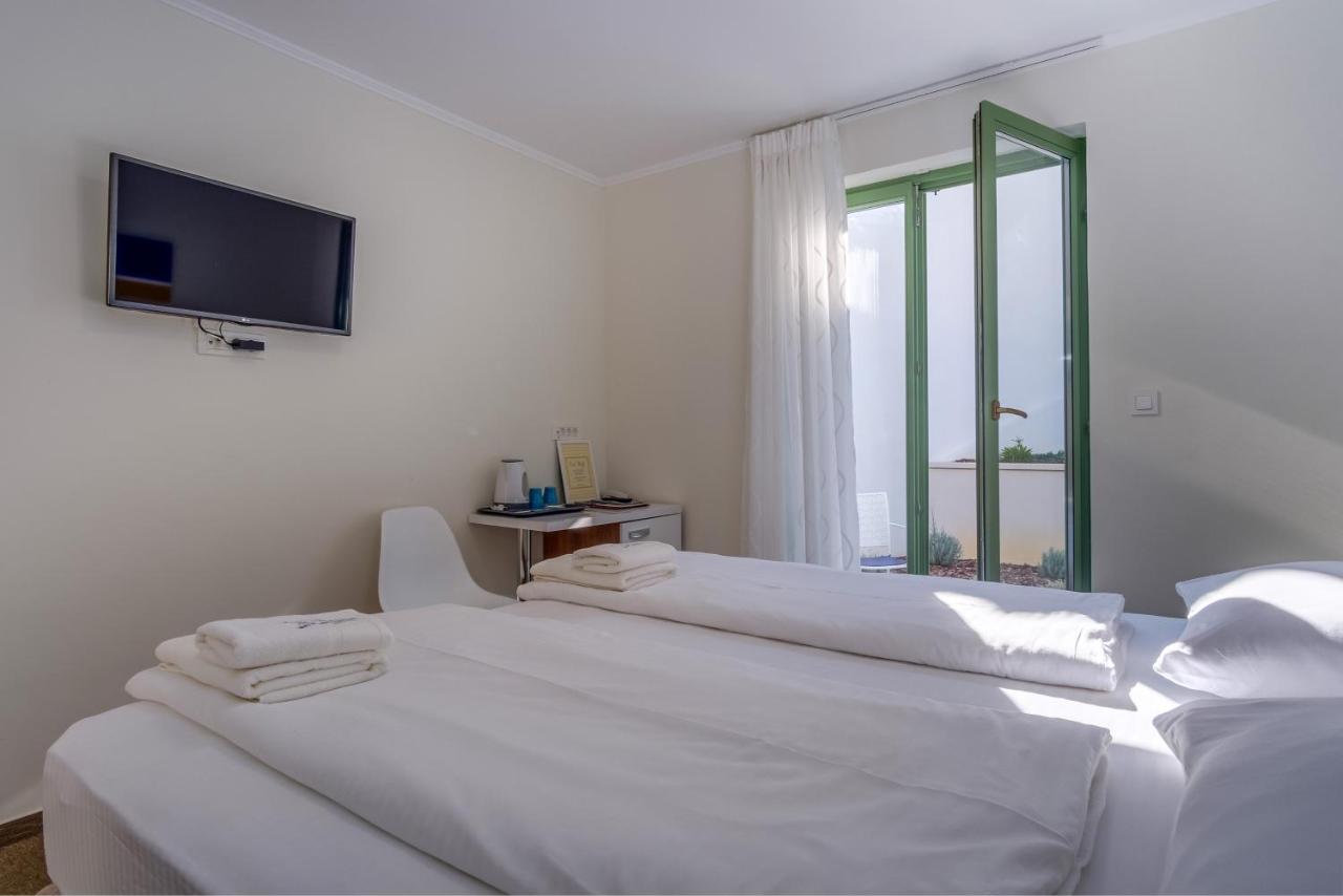 Hotel Vila Conte Veli Lošinj Exterior foto