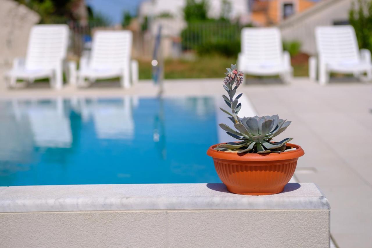 Hotel Vila Conte Veli Lošinj Exterior foto