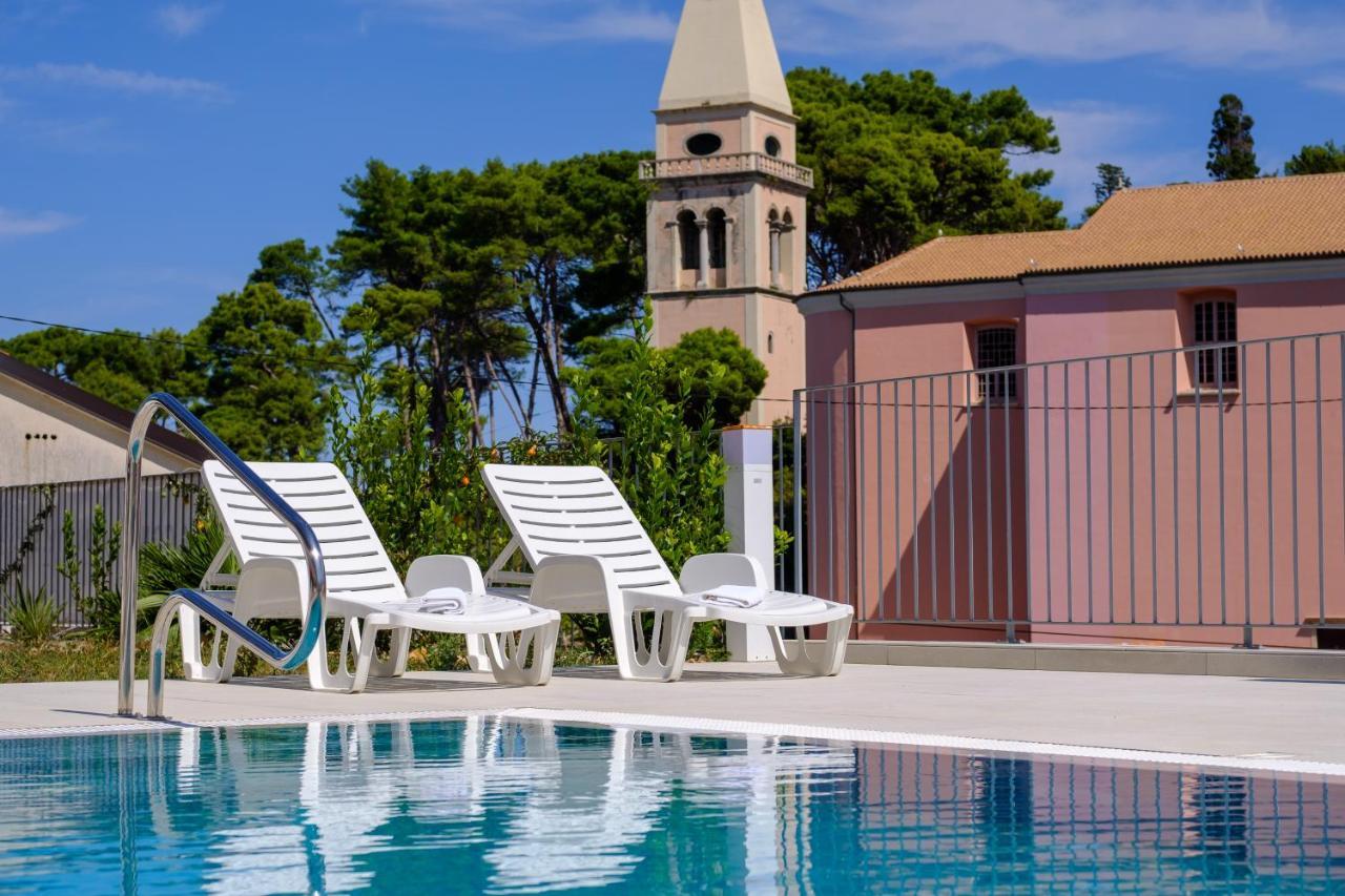 Hotel Vila Conte Veli Lošinj Exterior foto